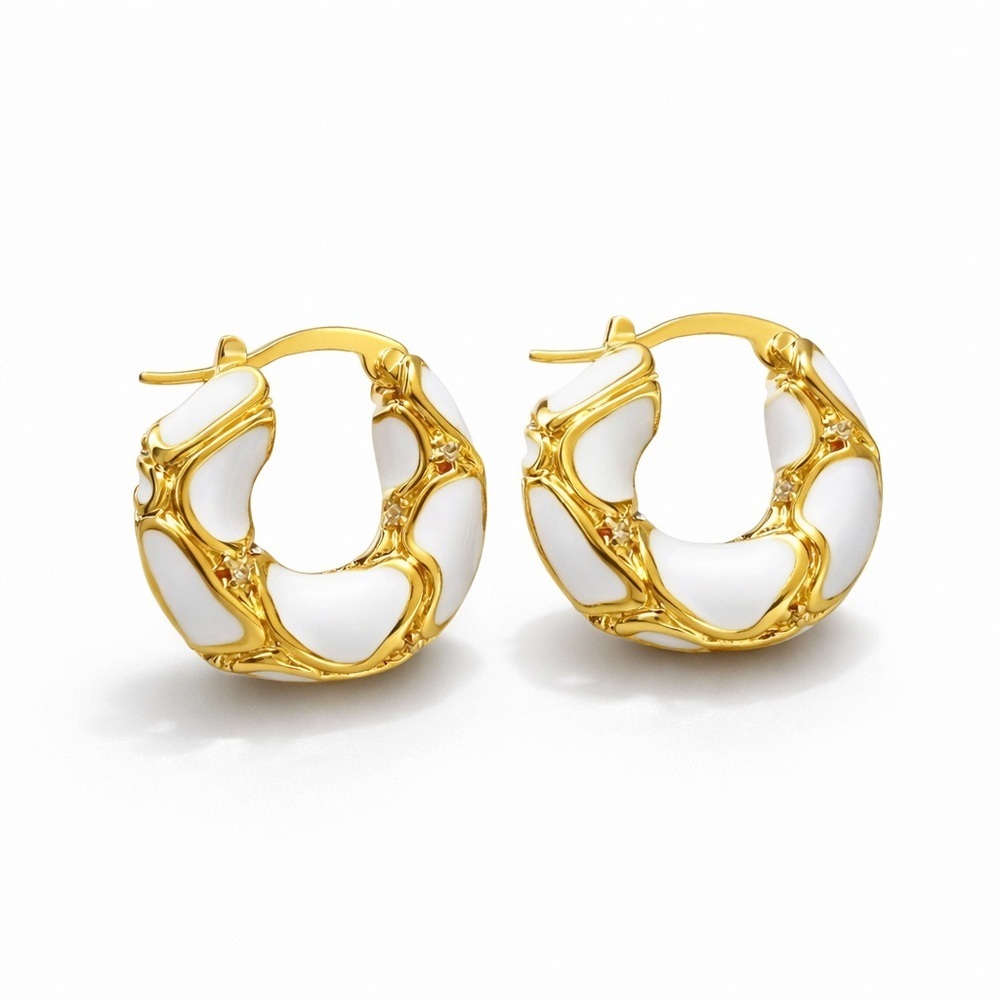 ⚜️ Elegant Gold and White Hoop Earrings